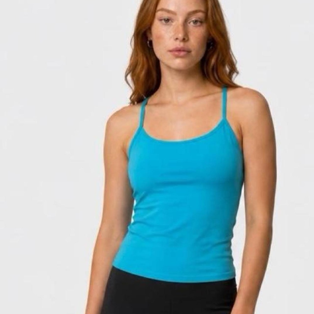 Lululemon Power Y Tank Turquoise Blue Built-In Shelf Bra Size 6